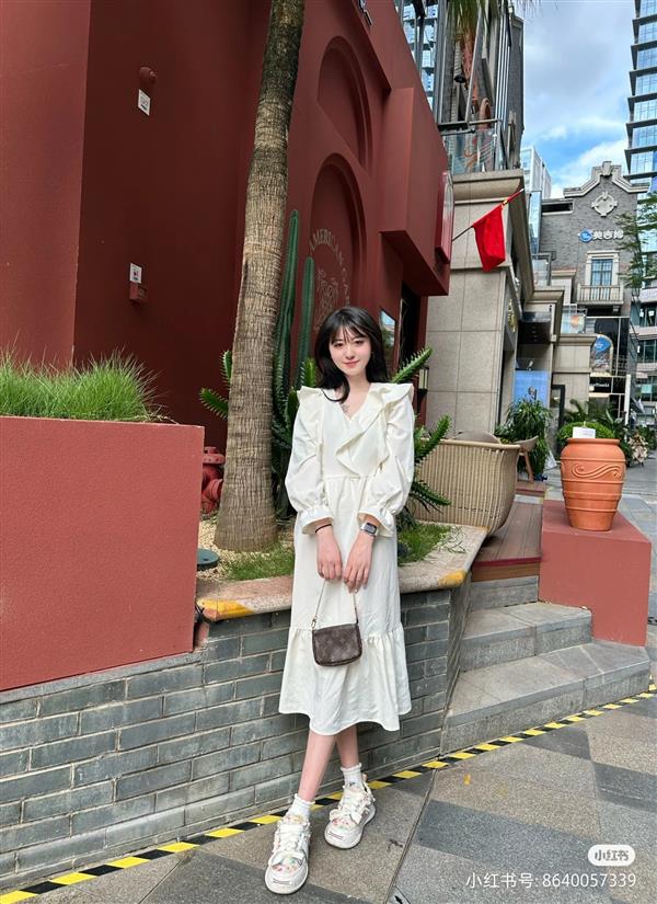 2026122105459358 580